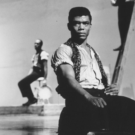 2ALVIN~1 © Jack Mitchell, Alvin Ailey Dance Foundation, Inc. and Smithsonian Institution